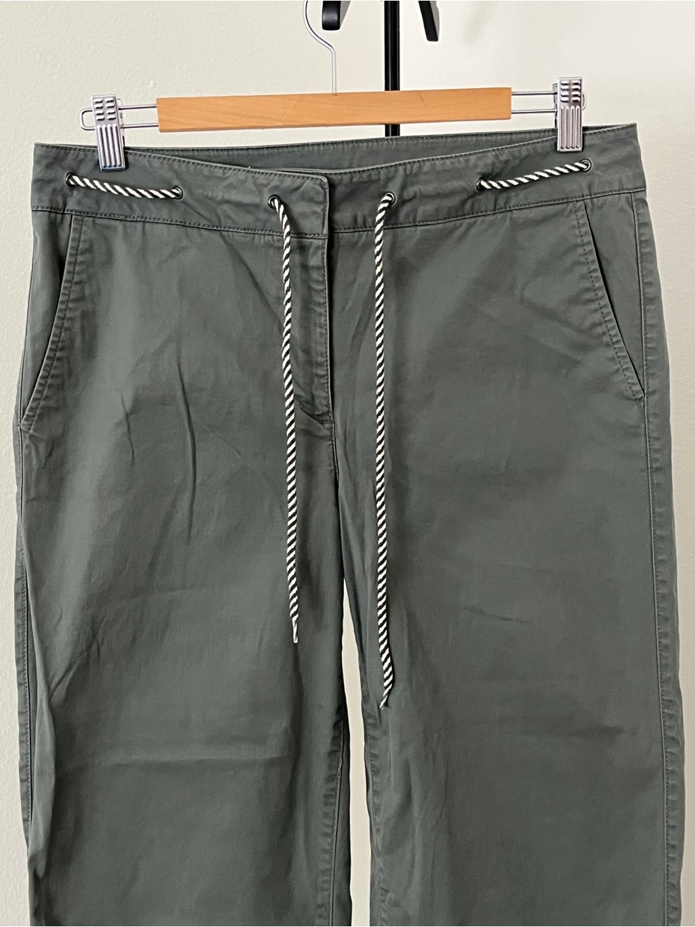 ✨ NWOT Talbots Olive Wide Crop Pants | Classic Closet Staple | Size 6 - Picture 5 of 11